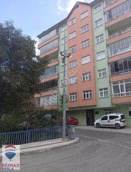 Re/max Parla Gümüşhane Karşıyaka Mah. 3+1 Satılık Daire !