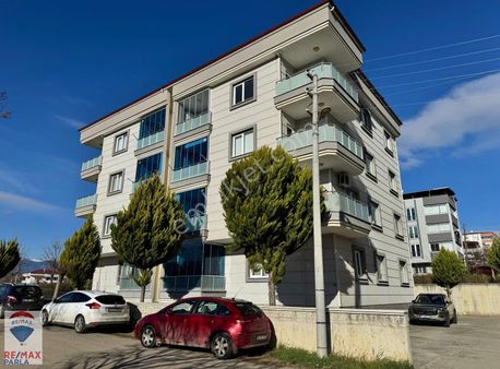 Değerlenen Bölge Derecik'te Çok Kullanışlı 3+1! / Remax Gökhan