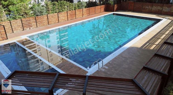 Remax Parla'dan Arcadıa Park Sitesinde 4+1 Satılık Daire