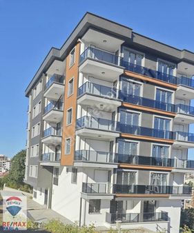 Remax Satılık Atakum Büyükoyumcada Yerden Isıtmalı 1+1