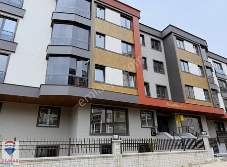 Özel Okullar Bölgesinde Sitede Cam Balkonlu Fırsat 2+1 Daireler!