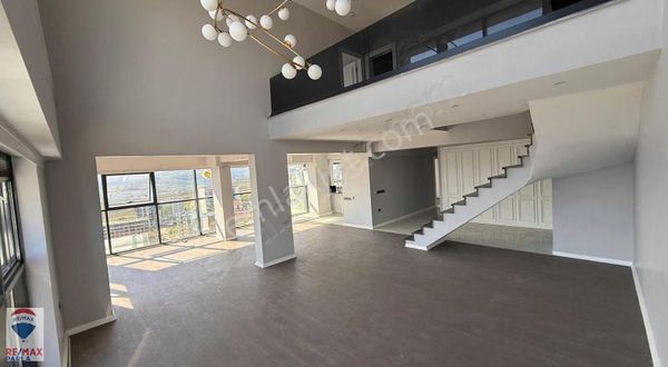 Sıradan Değil Seçkinler İçin / Navi Tower'da Özel Tasarım 5+1