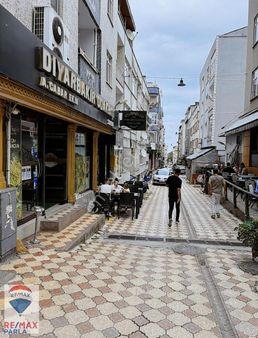 Remax Parla / Can Baydır / Çiftlik Cd. 50metre Satılık 2+1