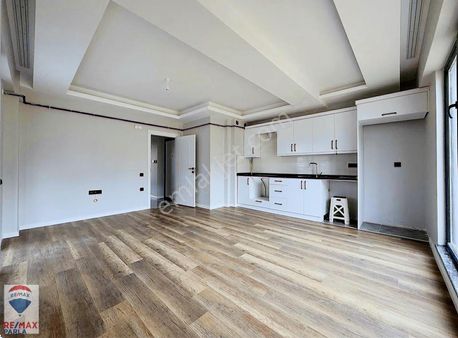 Atakum Mevlana'da-sıfır-cam Balkonlu-otoparklı 2+1! Remax Gökhan