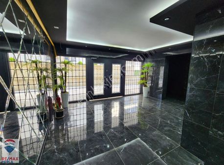 Kiralık 1+1 Daireyerden Isıtmalı,otoparklı,çift Asansörlü