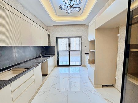 Ayalp Gayrimenkul'den Bölgenin En Lüks 3.5+1 Dairesi Satılık