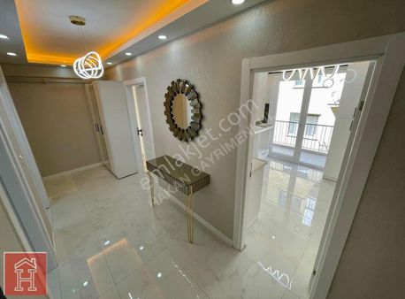 Etlik Mesire Sokakta 3+1 Lüks Yapılı Orta Kat Ön Cephe Fırsat !!