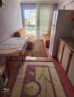 Seferihisar Ürkmez Merkez Ara Kat 2+1 Eşyalı Kiralık Daire