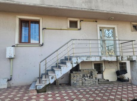 Denız Can Emlak Cami Mahallesinde 4+1 Ters Dubleks