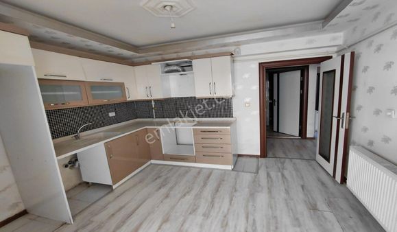 Kanuni 3+1 Giriş Kat Konumunda Yeni Bina Krediye Uygun