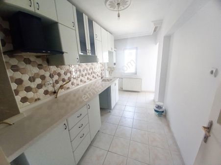 Elif Gayrimenkulden Sincan Atatürk Mahallesinde Ara Katta Satılık 3+1 Daire