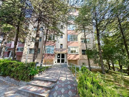 Metronun Dibinde Mükemmel Lokasyonda Fırsat 2+1 Daire