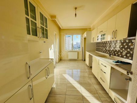 Demokrasi Mah. 3+1 Yap-sat Geniş Daire Tapulu Meskenli