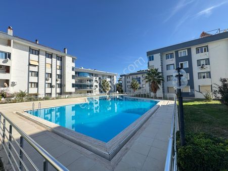 Deniz Manzaralı Eşyalı 3+1 Havuzlu Sitede Kiralık Daire