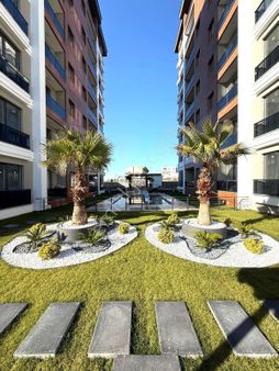 Silivri Twin Towers Sitesinde Havuzlu 2+1 Kiralık Sıfır Daire