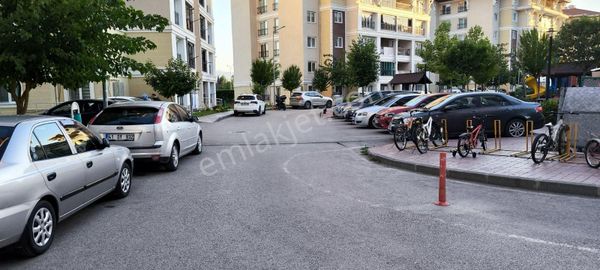 Enka Gyo Dan Derince Çınarlıkent Konutlarında Kiralık 2+1 Daire