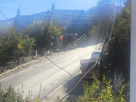 Balya Emlak'tan Balya İlçesinde 2 Katlı Satılık Müstakil Ev..