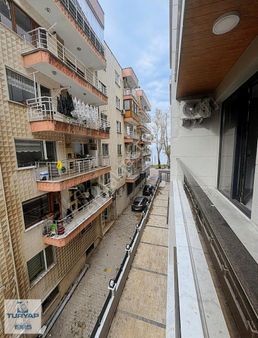 Yalova Merkez Gazi Paşa Caddesinde Satılık Lüks 3+1