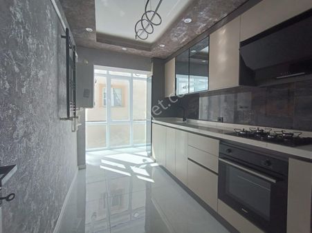 Sincan Mareşal Çakmak Mahallesinde Ara Kat Ful Yapılı 3+1 Daire