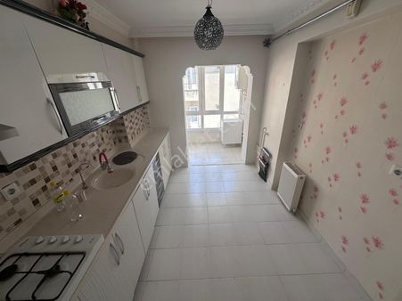 (1081) Keçiören Köşkte Cadde Yakını Asansörlü 3+1 Boş Satılık Daire