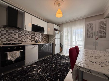 (1110) Keçiören Bağlum Caddede 3+1 Orta Kat Asansörlü Fırsat Dairesi