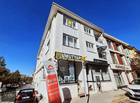 Yzg'den Batıkent'te Köşe Konum Önü Full Açık Arakat 120m 3+1