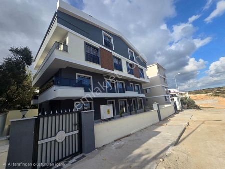 Didim Hisarda Satılık Bahçeli Giriş Kat Ayrı Mutfaklı Daire