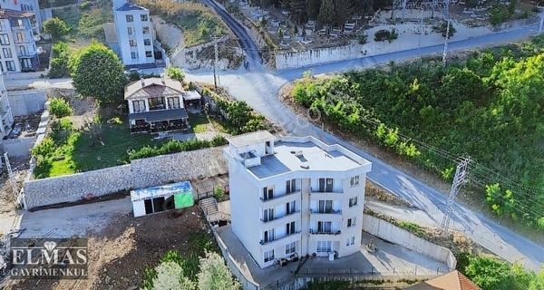 Serdivan Otuziki Evler Mah.panaromik Manazarlı Satılık 3+1 Daire