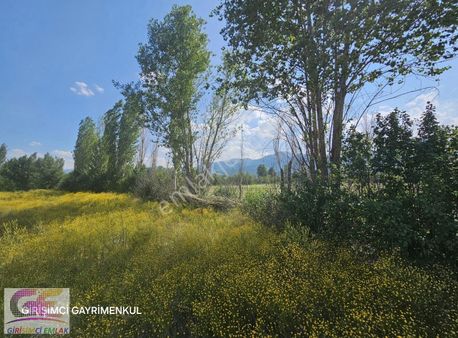 Çamözü Mevkinde 14.300 M2 Sulu Boş Tarla