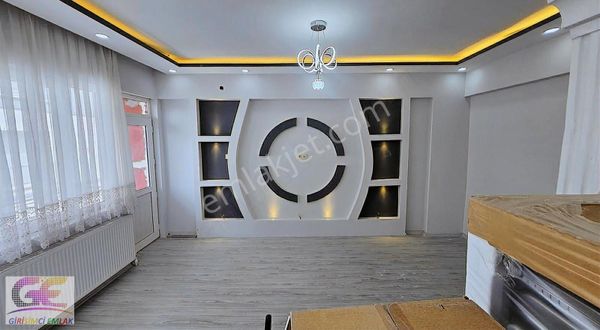 Girişimciden Nasreddin Cami Yanı 3+1 Çarşıya Yürüyerek 3 Dakika