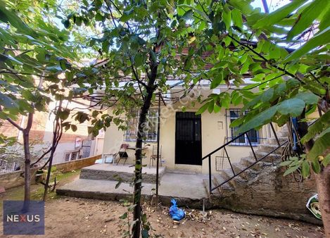 Sultanbeylide Satılık Müstakil Boş Müstakil Daire 137 M2 Arsa