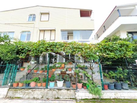 🌜aygül'den Akçay Pazar Pazarı Mevkii 🌛 Çift Mutfaklı Geniş Bahçeli Ve Teraslı 4+1 Satılık Villa