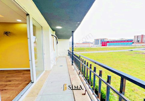 Beylikdüzü Cumhuriyet Metrobüs Duragına 9 Dk Site İçi Yüksek Kira Getirili 1+1 Daire