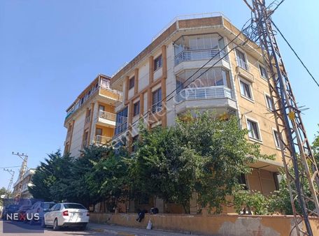 Sancaktepe'de Sosyal Tesislere Komşu Satılık Üst Dublex Daire