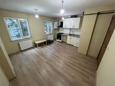 Çeliktepe'de Metroya 10dk,1+1,60m2,yüksek Giriş, Daire Artum'dan
