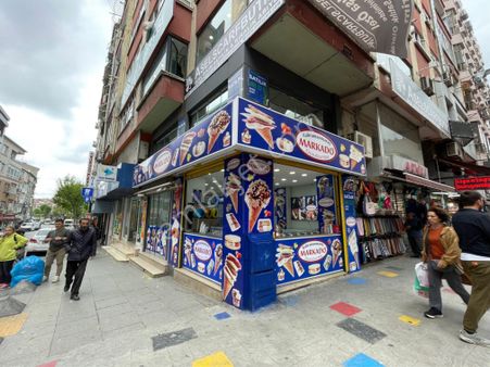 Uygar Emlaktan Şirinevler Yürüyüş Yolunda Köşe Başı Dükkan