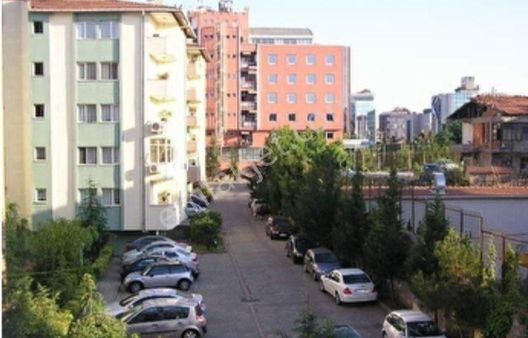 Kiralık Beykoz Çubuklu Körfez Konutlarında 3+1 Ara Kat Daire