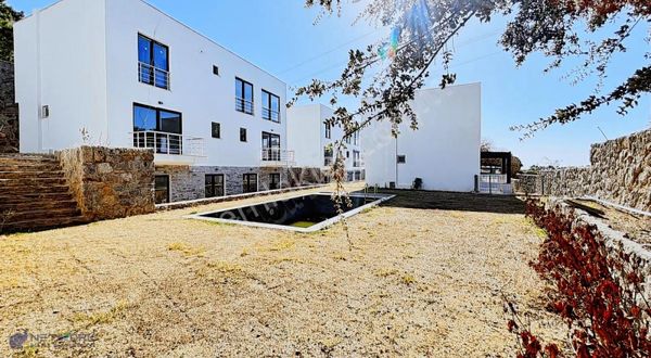 Bodrum Konacık Satılık 2+1 Bahçeli Dubleks Daire