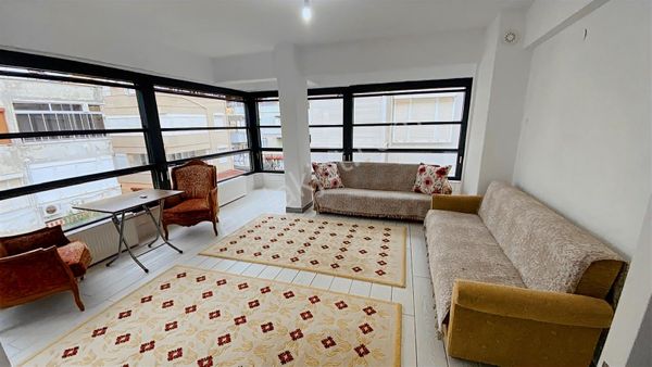 Hega İnvest Plaja 50 M. 2+1 Satılık - Full Tadilatlı Geniş Salon