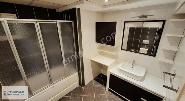 Osmangazi'de Site İçerisinde, Park Manzaralı Ebeveyn Banyolu 3+1