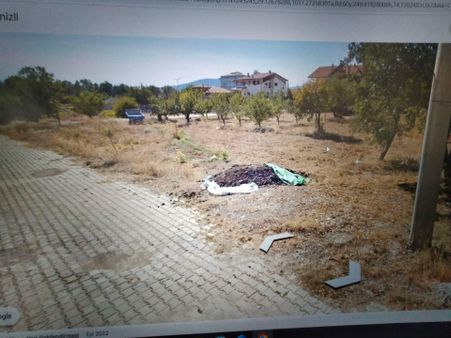 Tavas Nikferde 400m2 B+3 Kat İmarlı İnşaat Alanı %35 140m2 Temele Sahip Satılık Arsa