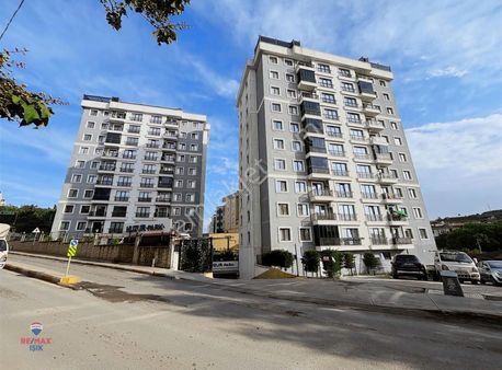 Site'de Kapalı Otoparklı,ebeveyn Banyolu ,kiralık Geniş 3+1