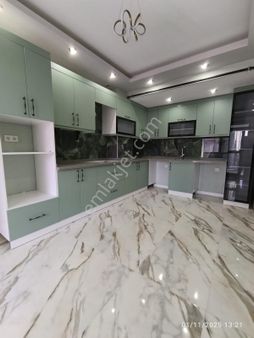 Çamlıca Mahallesinde Behçet Necatigil Yakınında 3+1 Satılık Ultra Lüks Daire