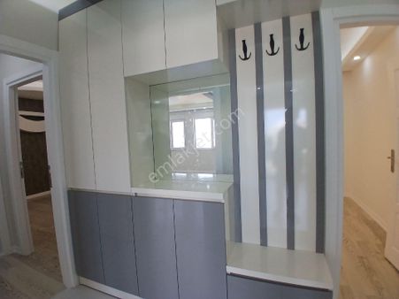 Termesos Bulvarı Yakını Asansörlü Ara Katta 3+1