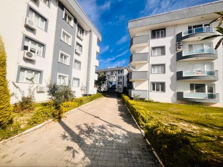 Kuşadası'nda Satılık Geniş Ferah Doğalgazlı Ara Kat