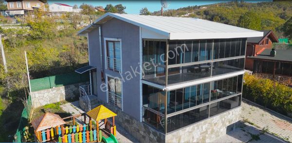 Remax Advantage'den Doğanın Kalbınde Vılla