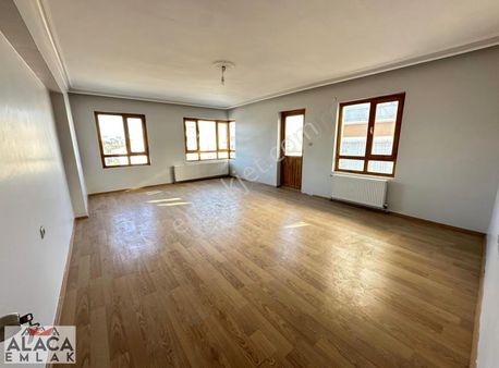 Başak Mahallesi'nde 130m2 3+1 Kiralık Daire