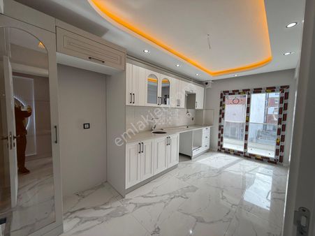 Emlak Center'dan Muradiye Mah Satılık 2+1 Ful Lüks Daire