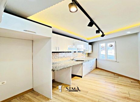 Ana Caddeye 4 Dk Metro Projesine Yakın 2+1 Full Lüks Dekorlu Daire