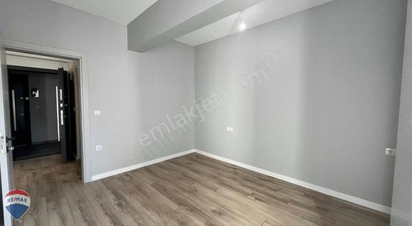 Remax Maviden Stüdyo99 Projesinde 1+1 54 M2 Asansörlü Daire